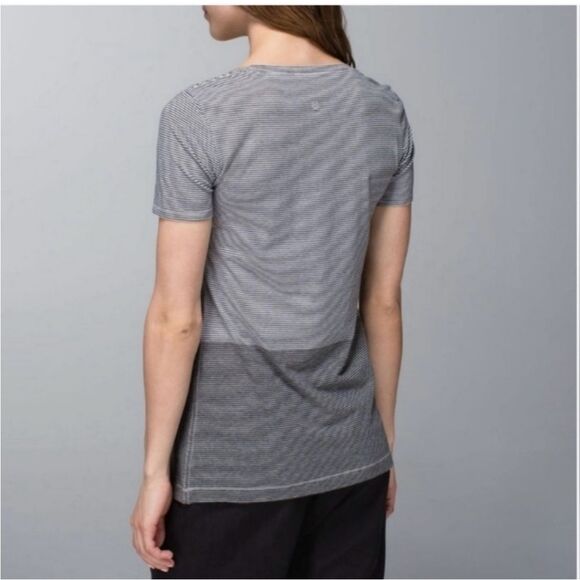 lululemon athletica Every Yogi Tee
Tonka Tee Engineer Heathered Multi 8 - Picture 2 of 6
